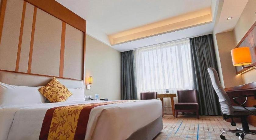 Shenyang Rayfont International Hotel Bagian luar foto